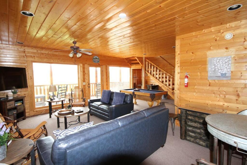 Вилла Heavenly Daze A Peachful Retreat Севьервилл Экстерьер фото